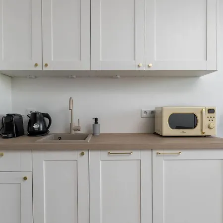 Mulberry Wiktoryn Apartment