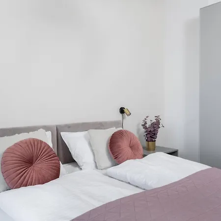 Apartment Mulberry Wiktoryn *